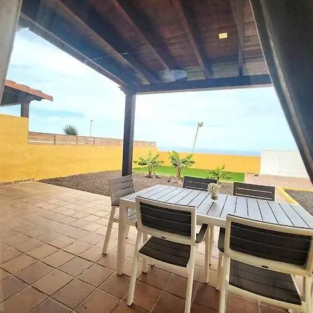 别墅 Pura Vida Luxury Sea View *