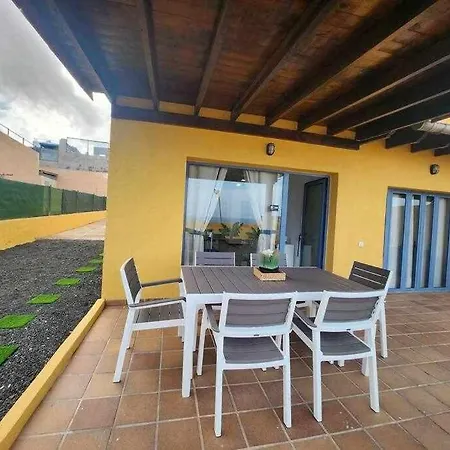 Pura Vida Luxury Sea View וילה